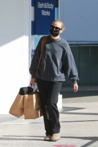 Lara Bingle in a Grey Sweatshirt