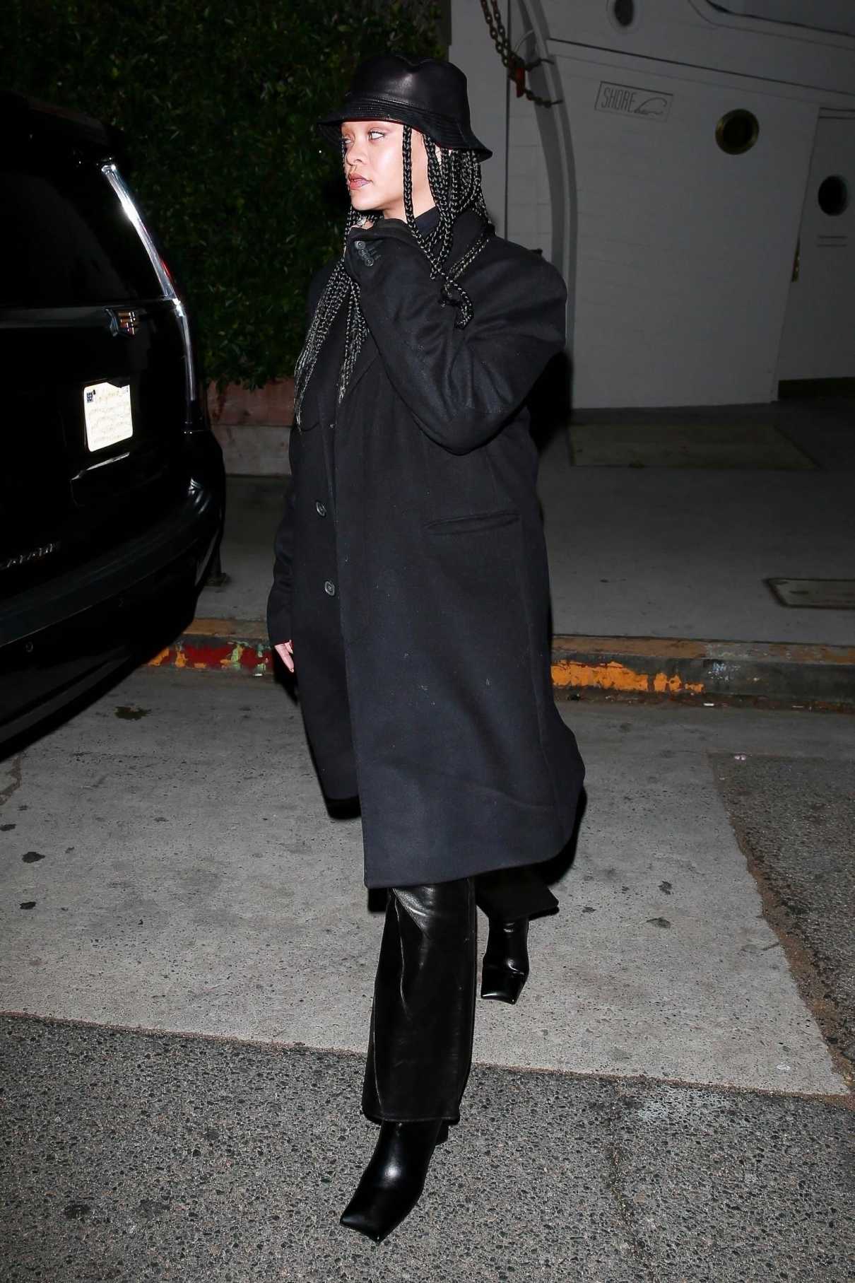 Rihanna in a Black Coat Was Seen Out in Santa Monica 11/07/2020-5 ...