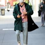 Thomas Doherty in a Protective Mask on the set of Gossip Girl in New York 11/16/2020