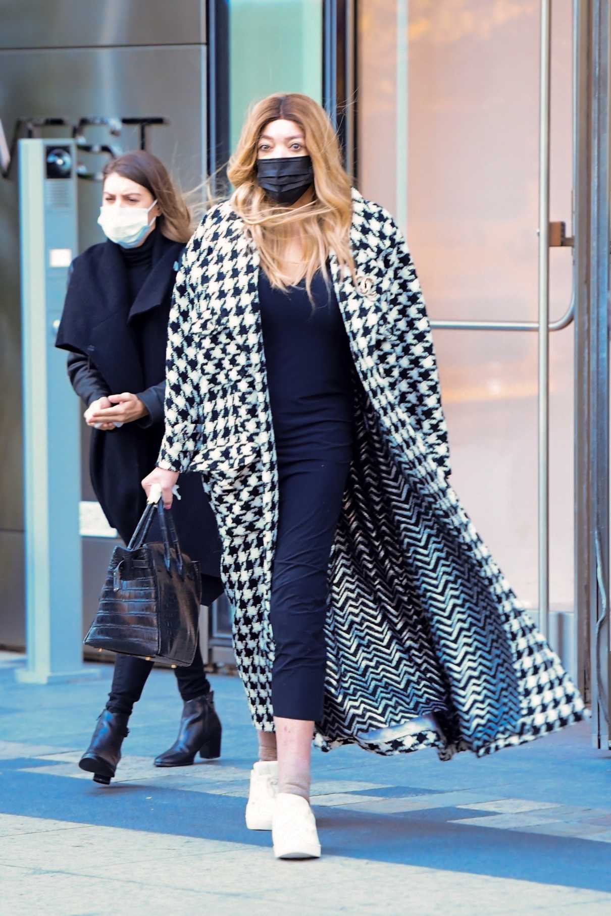 Wendy Williams in a Black Protective Mask