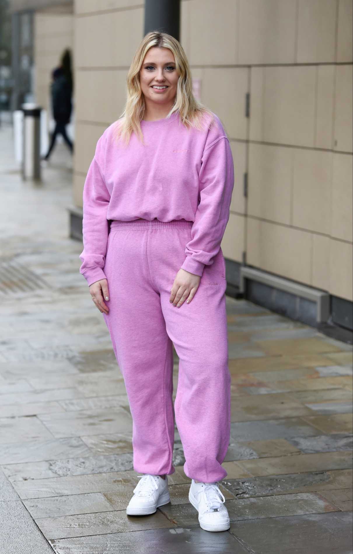 Ella Henderson in a Purple Sweatsuit Was Seen Out in Manchester 12/12 ...