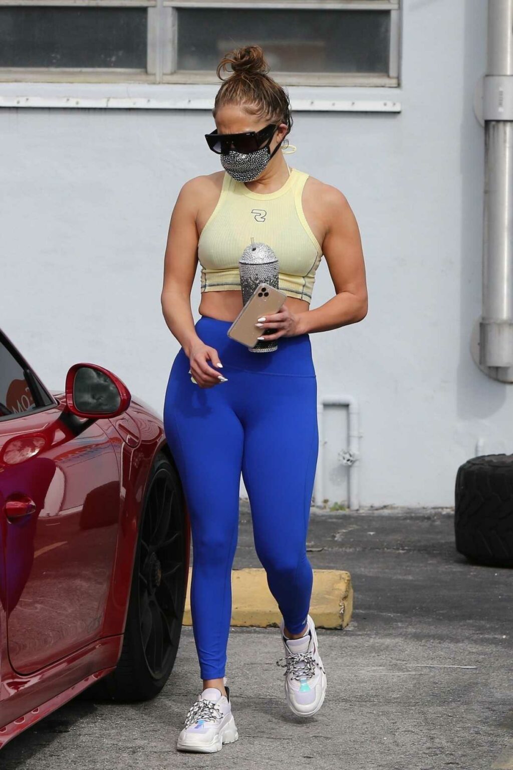 Jennifer Lopez in a Yellow Top Leaves the Gym in Miami 12/23/2020-3 ...