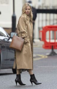Sienna Miller in a Beige Trench Coat