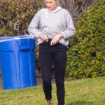 Amber Heard in a Grey Sweatshirt Was Seen Out with Her Girlfriend in San Diego 01/06/2021