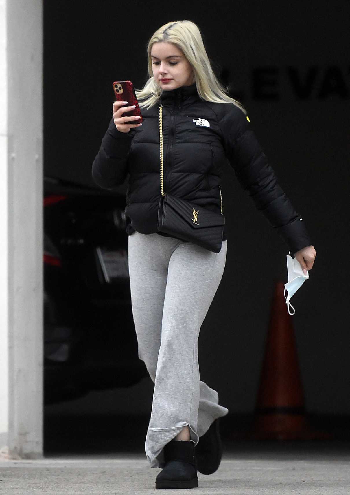 Ariel Winter in a Grey Sweatpants Arrives at a Salon in Los Angeles 01 ...