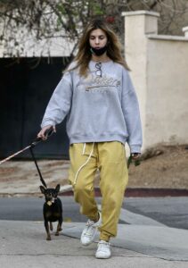 Elisabetta Canalis in a Yellow Sweatpants