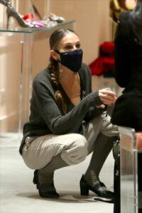 Sarah Jessica Parker in a Black Protective Mask