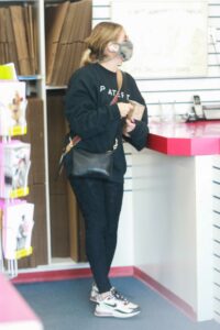 Sarah Michelle Gellar in a Black Sweatshirt