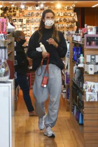 Alessandra Ambrosio in a Grey Sweatpants