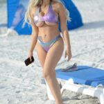 Bella Bunnie Amor in a Two-Piece Bikini Was Spotted on the Beach in Miami 02/10/2021