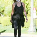 Goldie Hawn in a Black Tank Top Was Seen Out in Los Angeles 02/26/2021