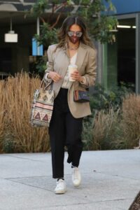 Jessica Alba in a Beige Blazer Arrives at Her Office in Los Angeles 02/25/2021