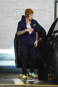 Justin Bieber in a Tan Knit Hat