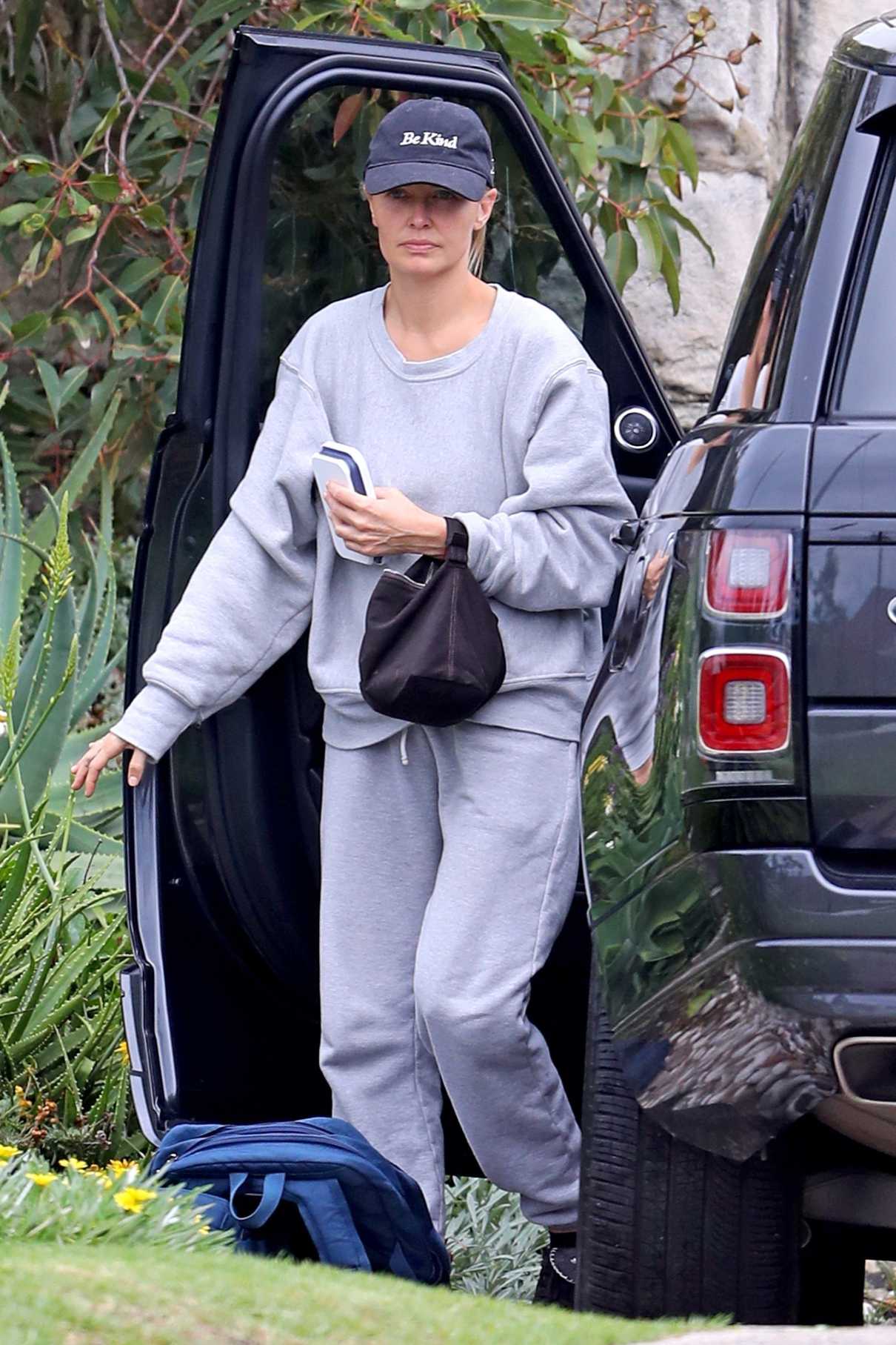 Lara Bingle in a Grey Sweatsuit