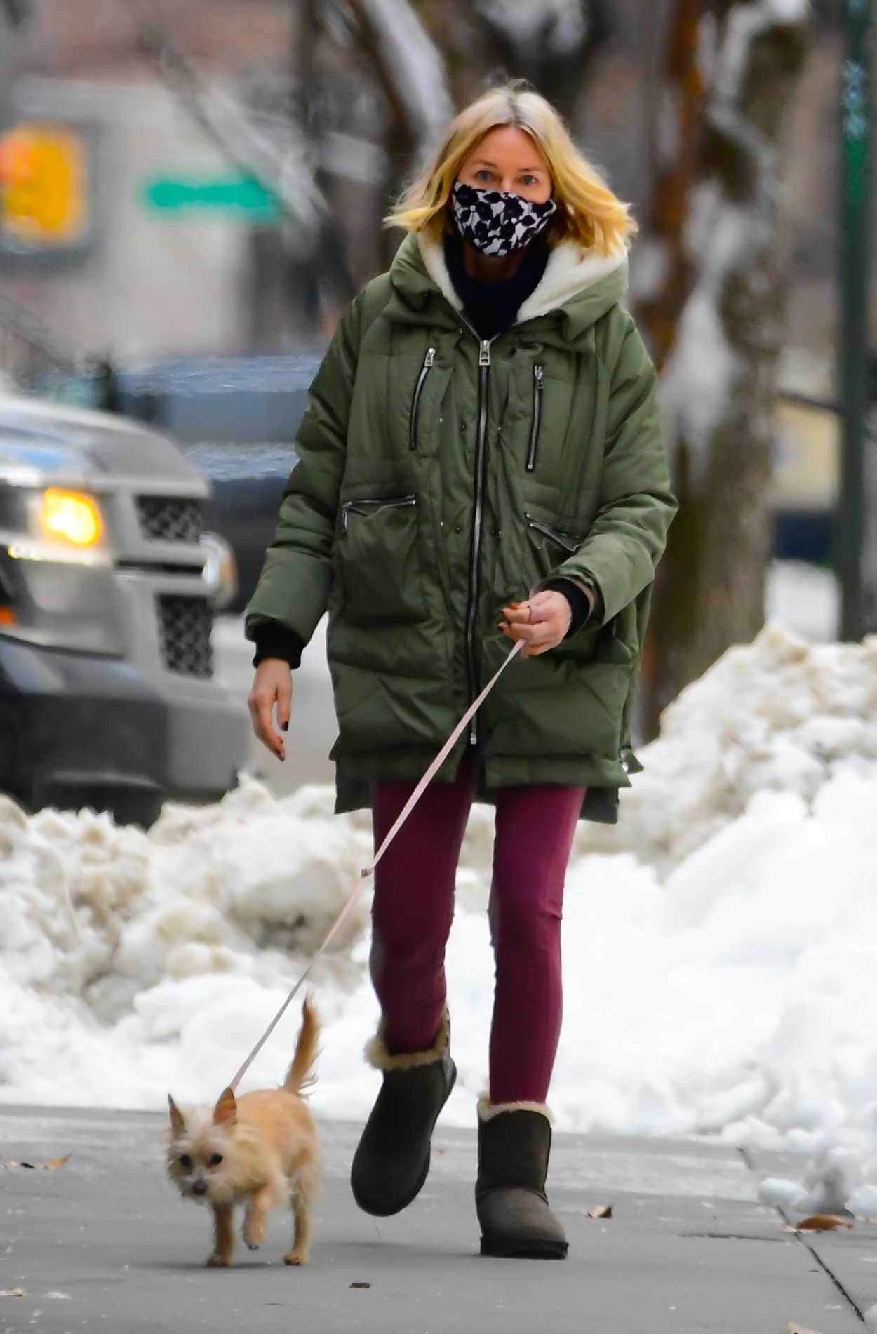 Naomi Watts in a Green Puffer Jacket