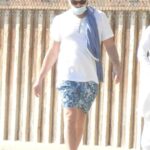 Leonardo DiCaprio in a White Tee Was Seen on the Beach in Malibu 03/29/2021