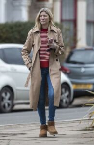 Lisa Faulkner in a Beige Trench Coat