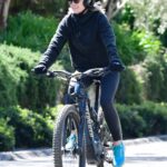 Robin Wright in a Black Hoodie Does a Bike Ride in Brentwood 03/21/2021