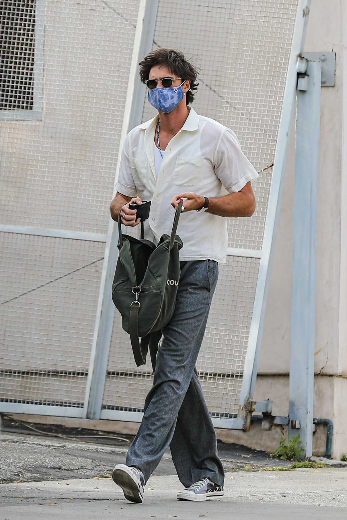Jacob Elordi in a Protective Mask Was Seen Out in West Hollywood 04/12 ...