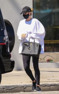 Rosie Huntington-Whiteley in a White Sweatshirt