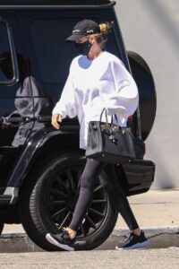 Rosie Huntington-Whiteley in a White Sweatshirt