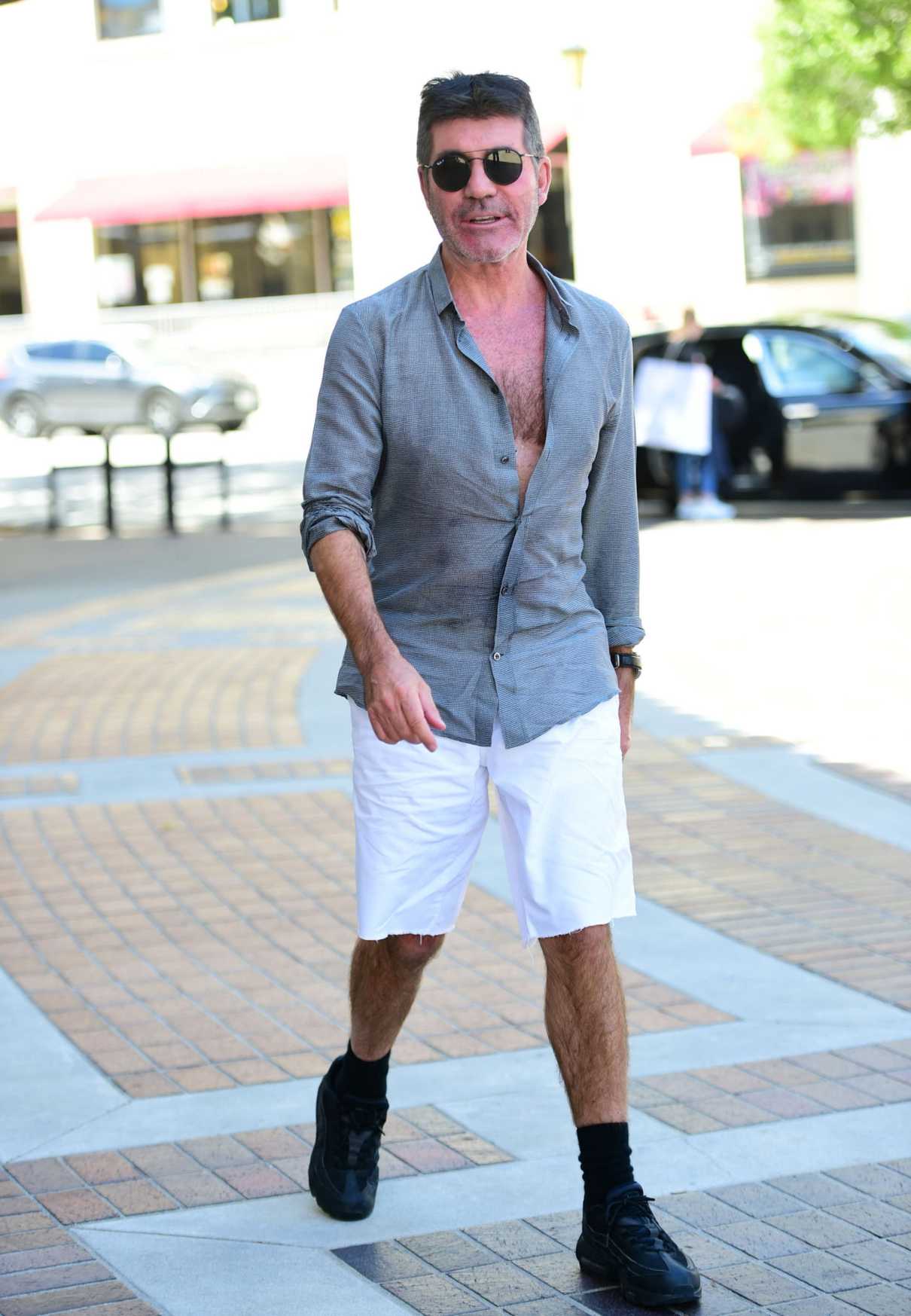 Simon Cowell in a White Shorts Was Seen Out in Los Angeles 04/19/2021 ...