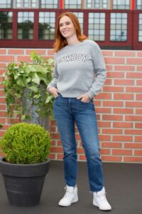 Audrey Fleurot in a Grey Sweatshirt