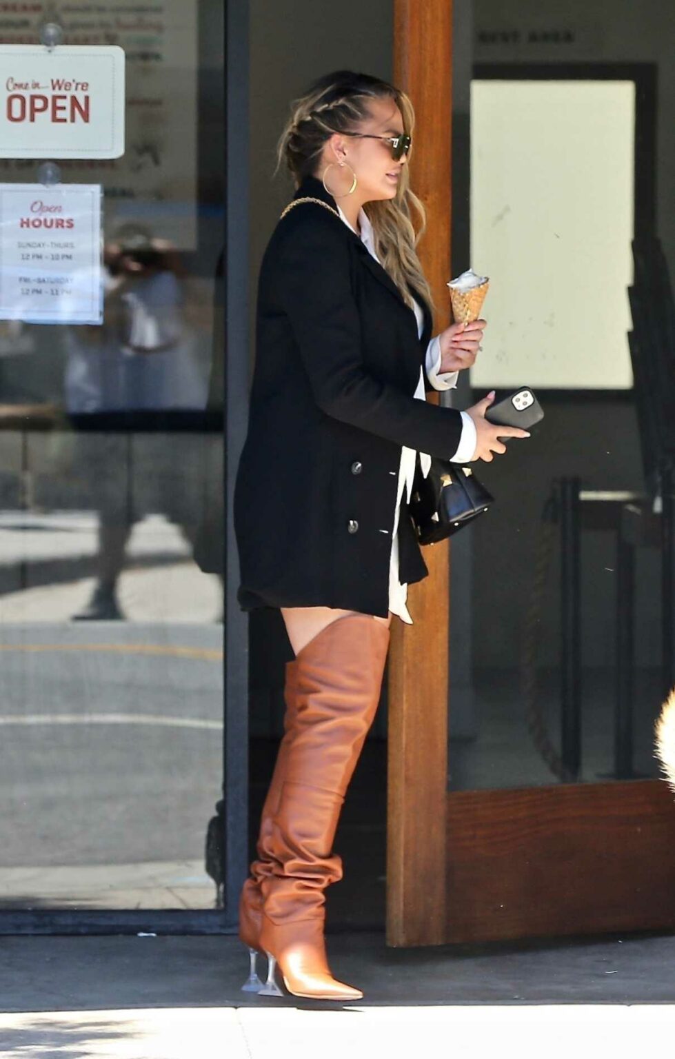 Chrissy Teigen in a Black Blazer Grabs Ice Cream in Studio City 06/25