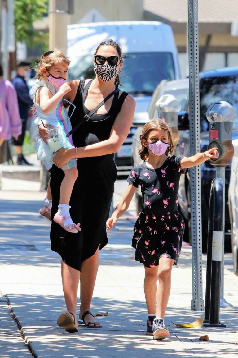 Gal Gadot in a Black Dress Walks with Her Kids Out in Studio City 06/09