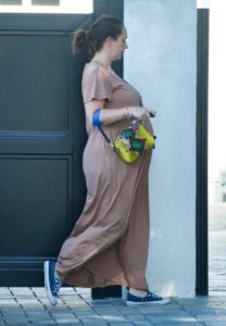 Jennifer Love Hewitt in a Tan Dress
