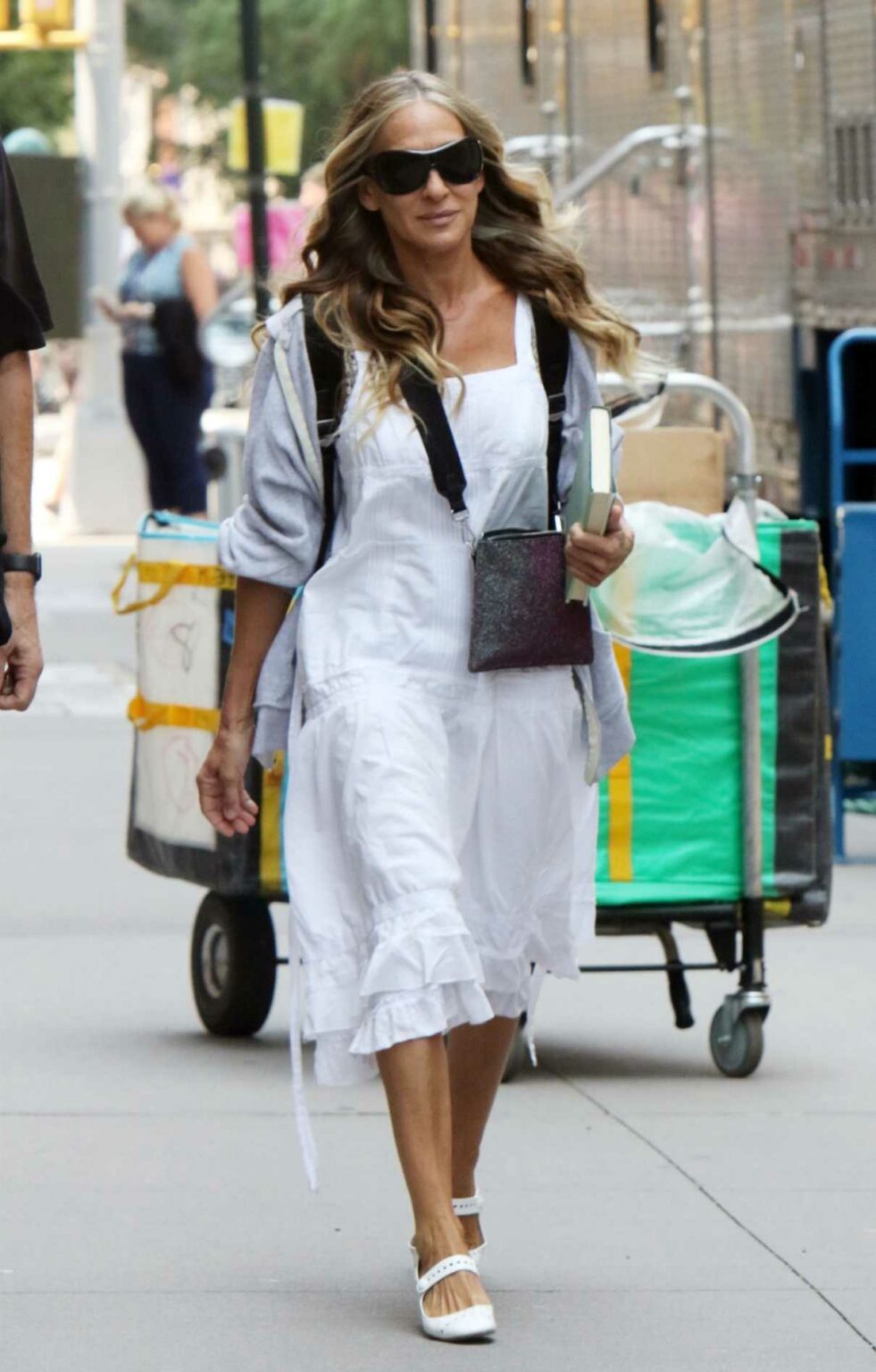 Sarah Jessica Parker in a White Dress on the Set of And Just Like That ...