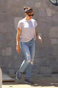 Jennifer Garner in a Striped Tee