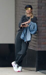 Kaley Cuoco in a Black Cap Was Seen Out in Tribeca in New York 08/01/2021