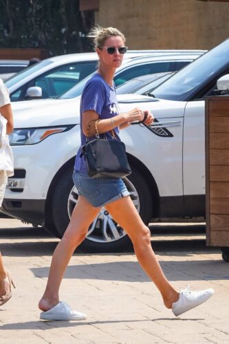 Nicky Hilton in a White Sneakers Was Seen Out for Lunch at Nobu in ...