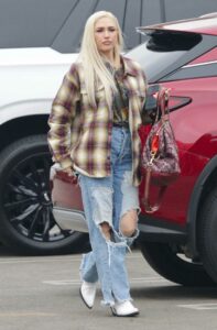 Gwen Stefani in a Blue Ripped Jeans