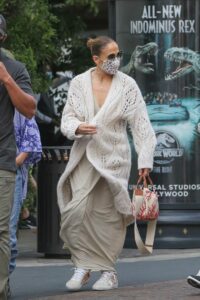 Jennifer Lopez in a Beige Cardigan