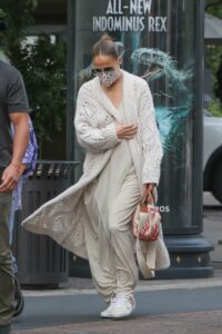 Jennifer Lopez in a Beige Cardigan