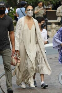 Jennifer Lopez in a Beige Cardigan