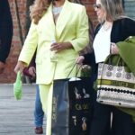 Beyonce in a Yellow Pantsuit Arrives at the Taxi Boat in Venice 10/17/2021