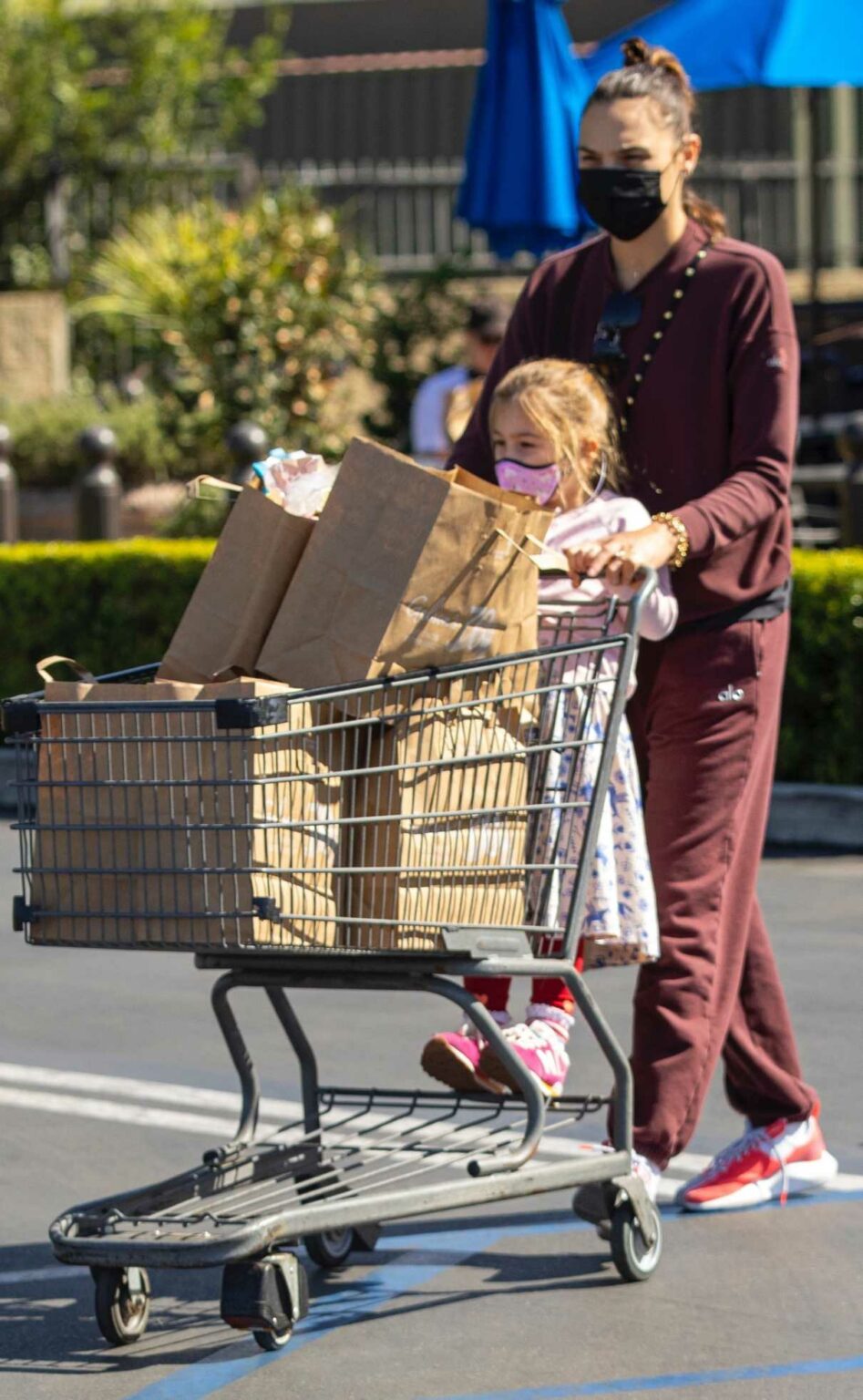 Gal Gadot in a Brown Sweatsuit Goes Grocery Shopping with Her Daughter