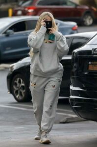 Khloe Kardashian in a Grey Sweatsuit