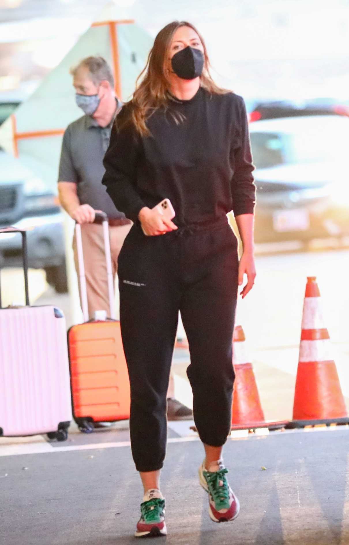 Maria Sharapova in a Black Sweatsuit