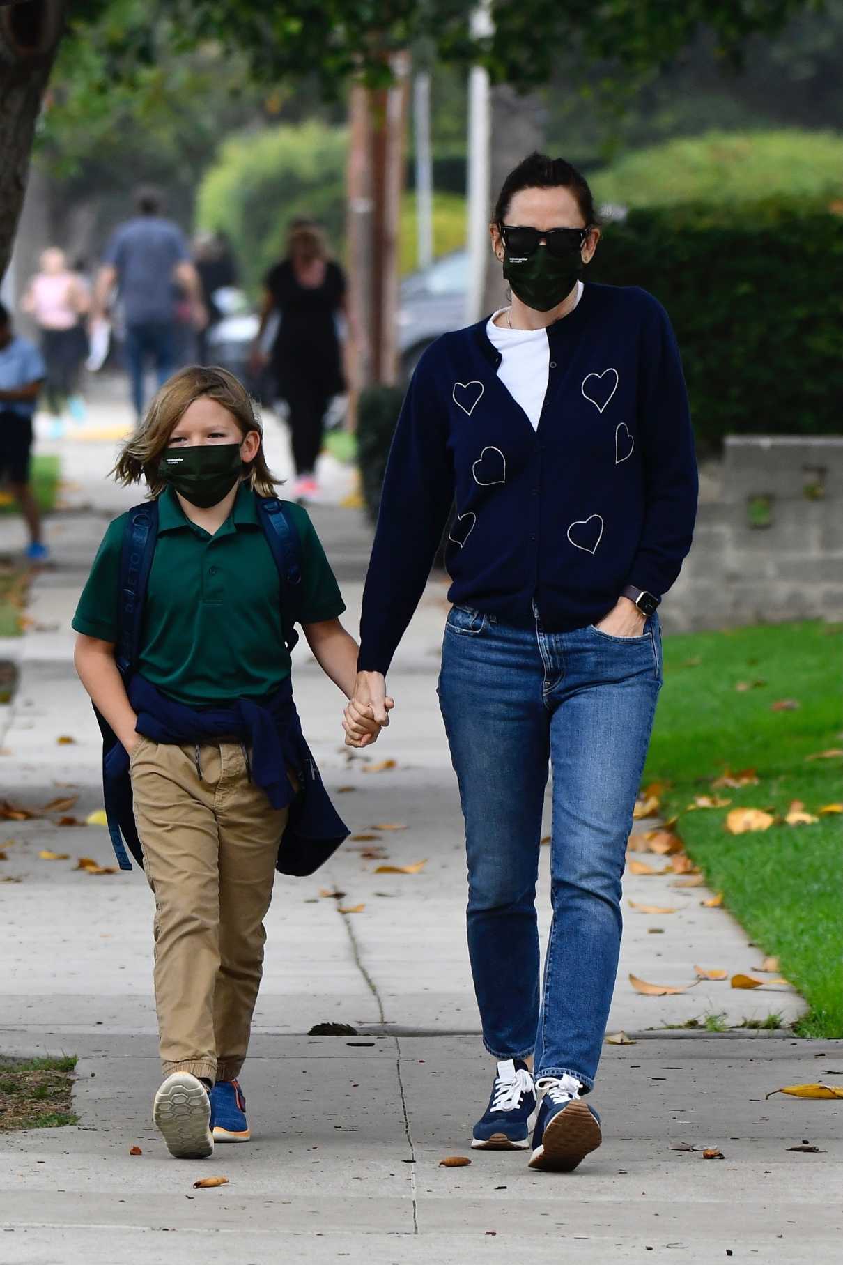 Jennifer Garner in a Black Protective Mask