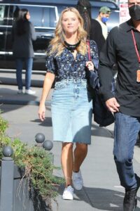 Reese Witherspoon in a Blue Denim Skirt