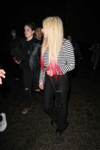 Avril Lavigne in a Striped Long Sleeves T-Shirt