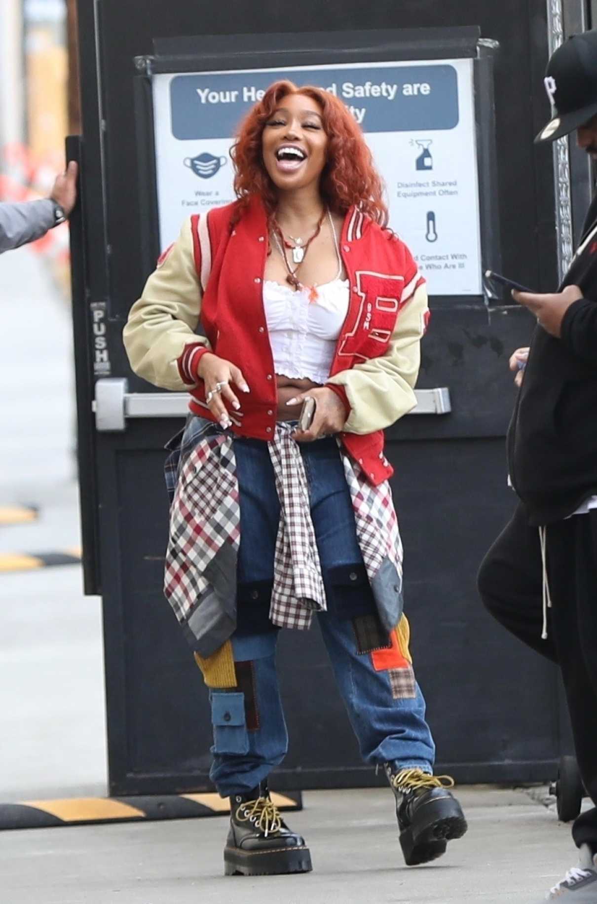 SZA in a Black Boots