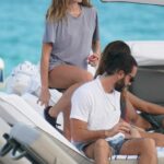 Thylane Blondeau in a Grey Tee Was Spotted on the Beach in Miami 12/27/2021