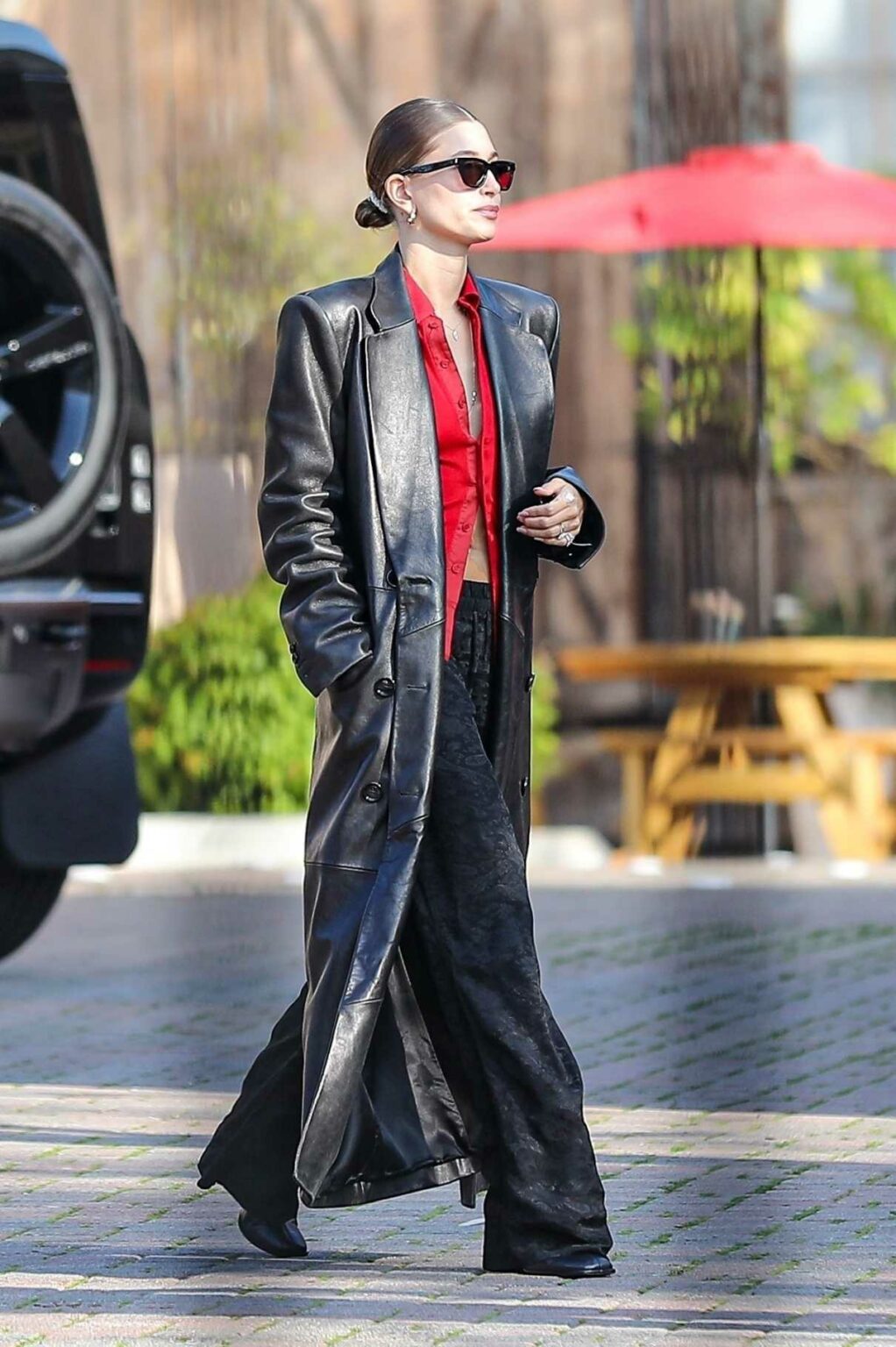 Hailey Bieber In A Black Leather Coat Arrives At Justin Bieber’s Studio ...