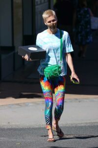 Jessica Rowe in a Colorful Leggings