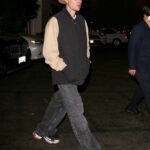 Justin Bieber in a Tan Stylish Hat Leaves a Solo Dinner at Il Pastaio in Beverly Hills 01/20/2022
